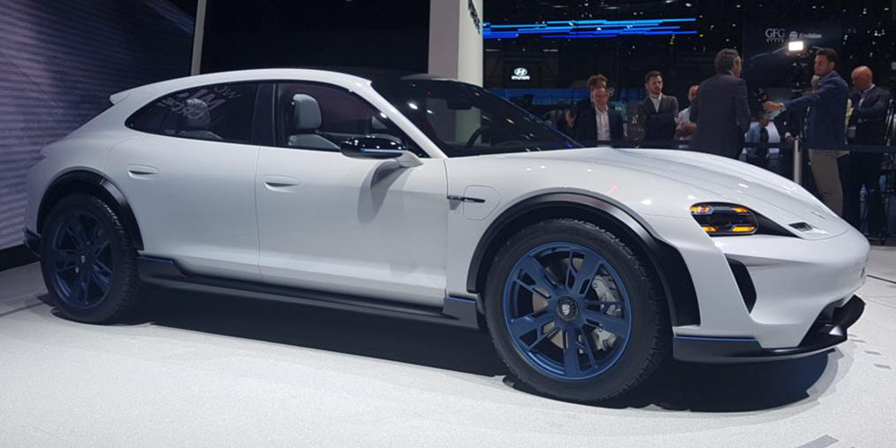 Mission E Cross Turismo
