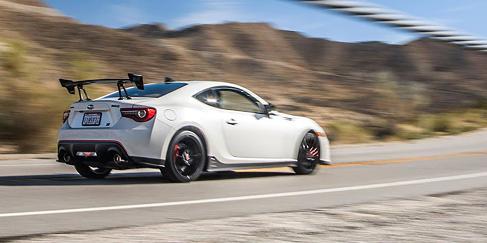 Toyota GT 86 и Subaru BRZ