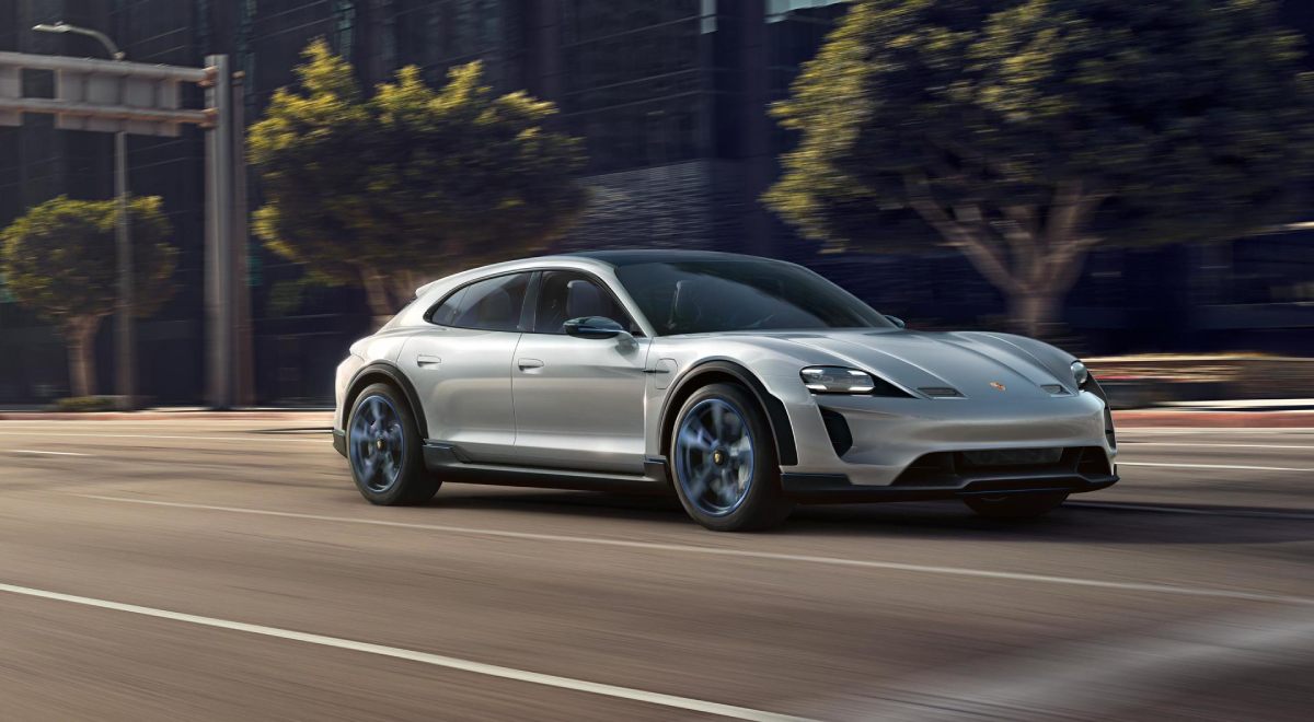 Porsche Taycan Cross Turismo
