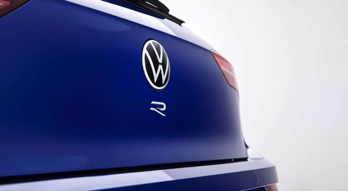 Golf R