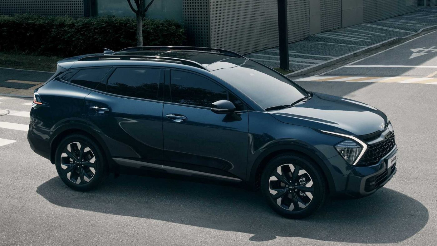 2022kiasportagebluefrontquarter AVTOPLUS.mk