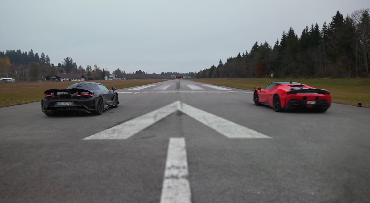 Ferrari SF90 Stradale McLaren 765LT