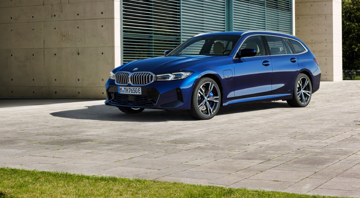 BMW Серија 3 2023