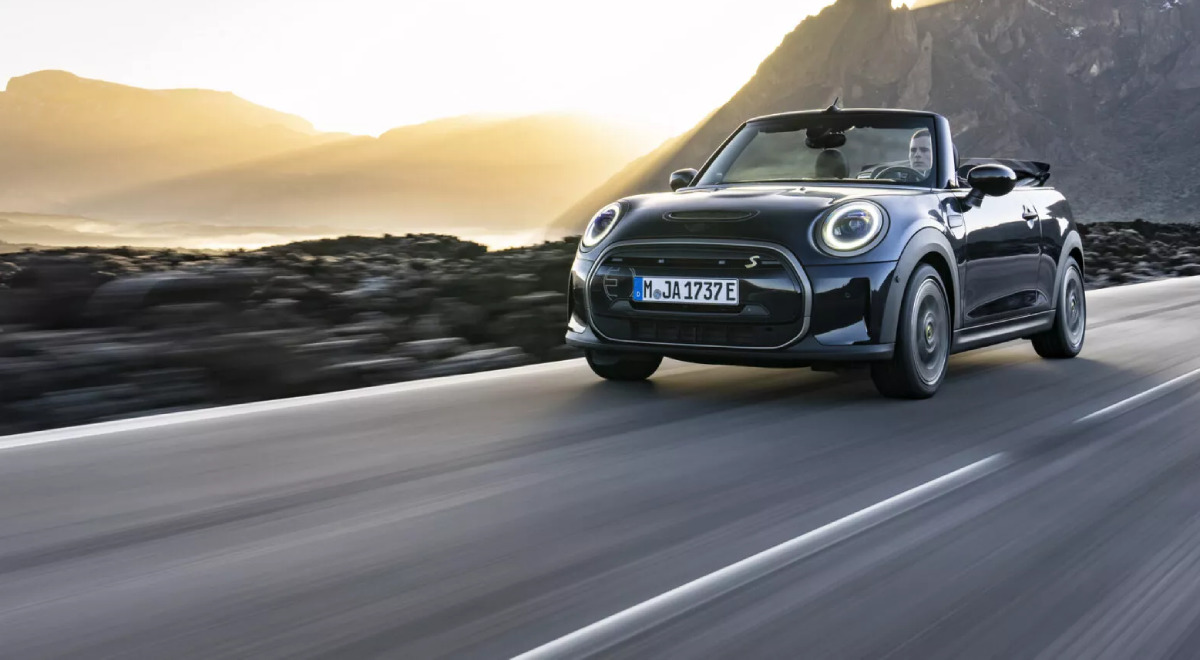 Mini Cooper SE Convertible