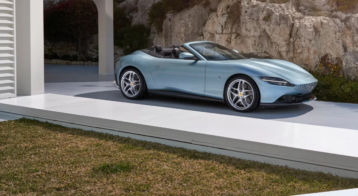 Ferrari Roma Spider