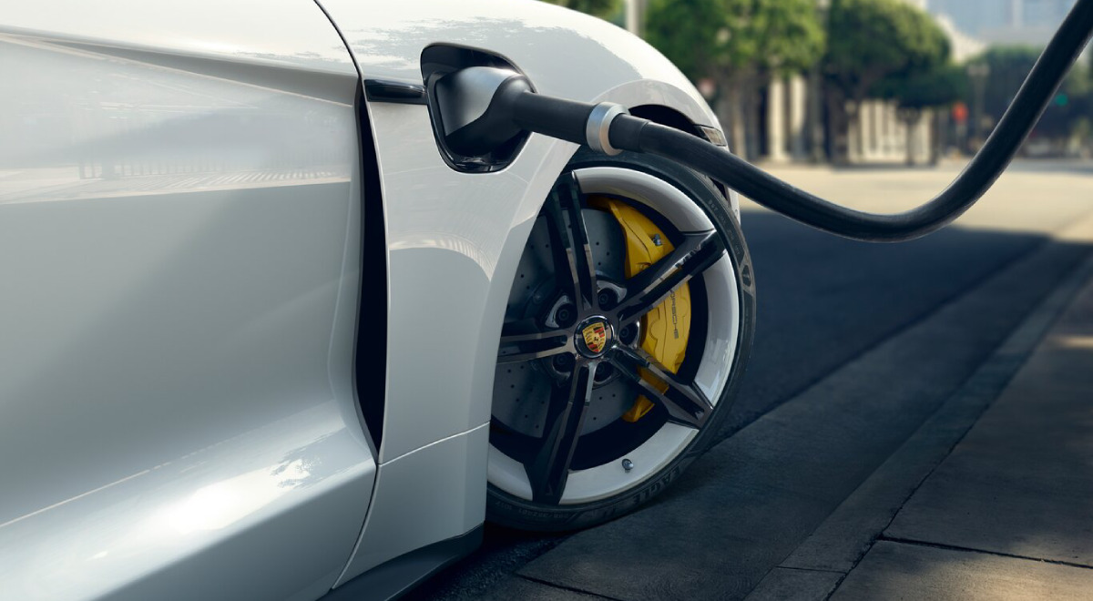 Porsche Cayenne Electric
