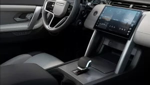 Land Rover Discovery Sport 2024