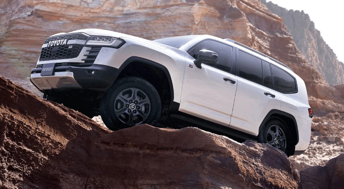 Land Cruiser 300 2026