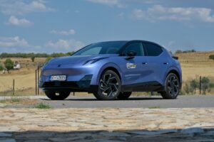 Тест Lynk & Co 02