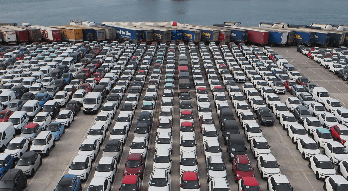 увоз на возила