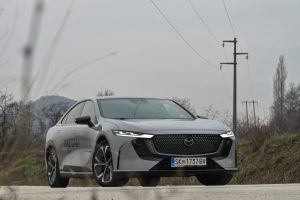 Тест Mazda 6e Takumi Plus Long Range Кога традицијата преминува на струја