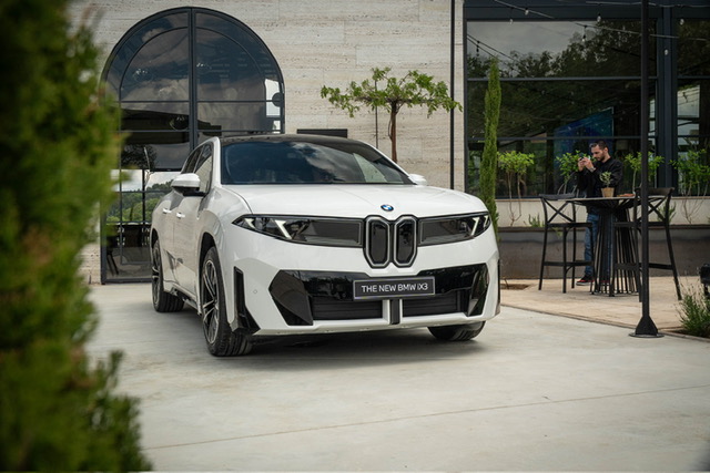 BMW iX3 Македонија