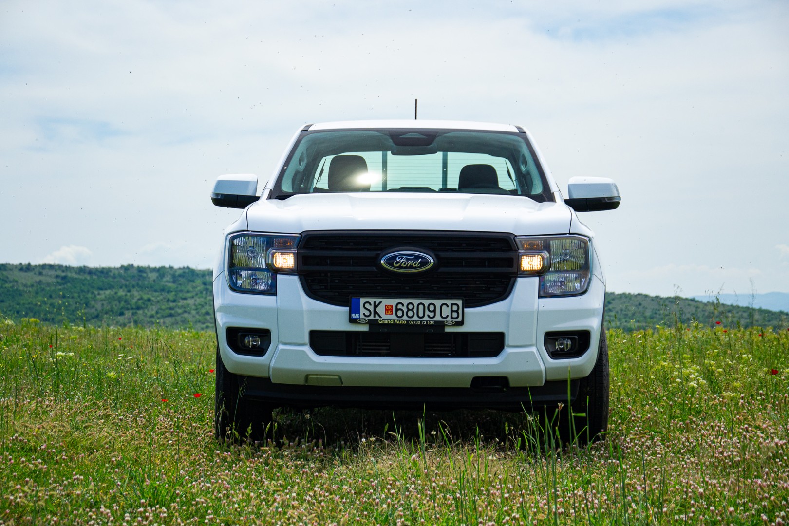 Ford Ranger XLT Double Cab 2.0 TDCi 170HP 4x4 M6 
Дефиниција за сестраност