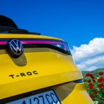Тест Volkswagen T-Roc R-Line 1.5 eTSI 150 DSG Компактен СУВ со карактеристики на премиум играч