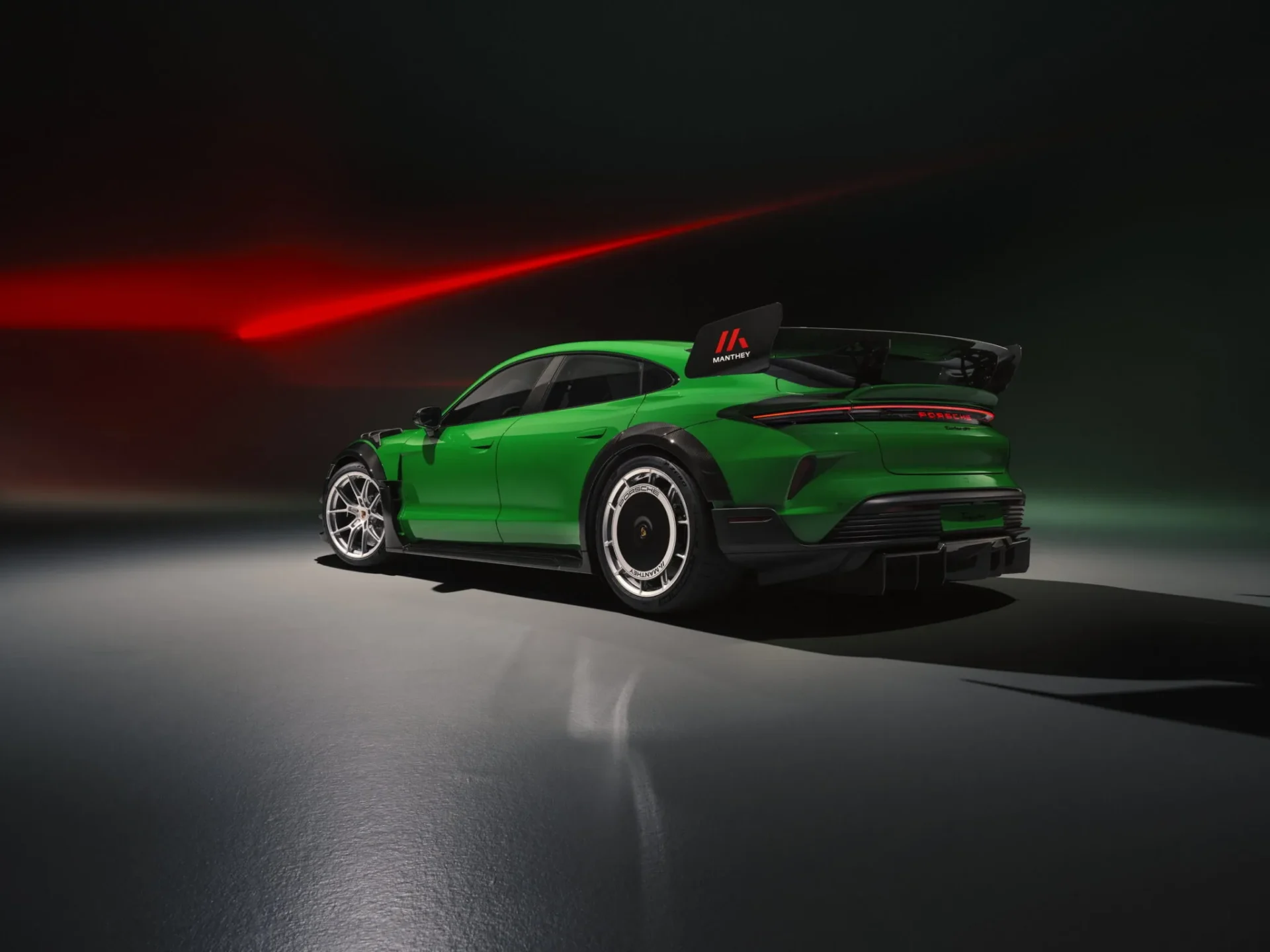 Porsche Taycan Turbo GT Weissach Manthey