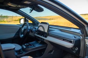 Тест Toyota C-HR+ Style Premium AWD 77 kWh