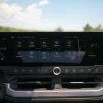 Tест Jeep Compass 1.2 MHEV AT Altitude Електрификација која не го засенува карактерот