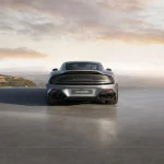 Aston Martin Vanquish 25