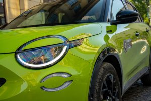 Тест Fiat 600 1.2 Hybrid 136 AT Sport: Кога стилот добива спортски карактер